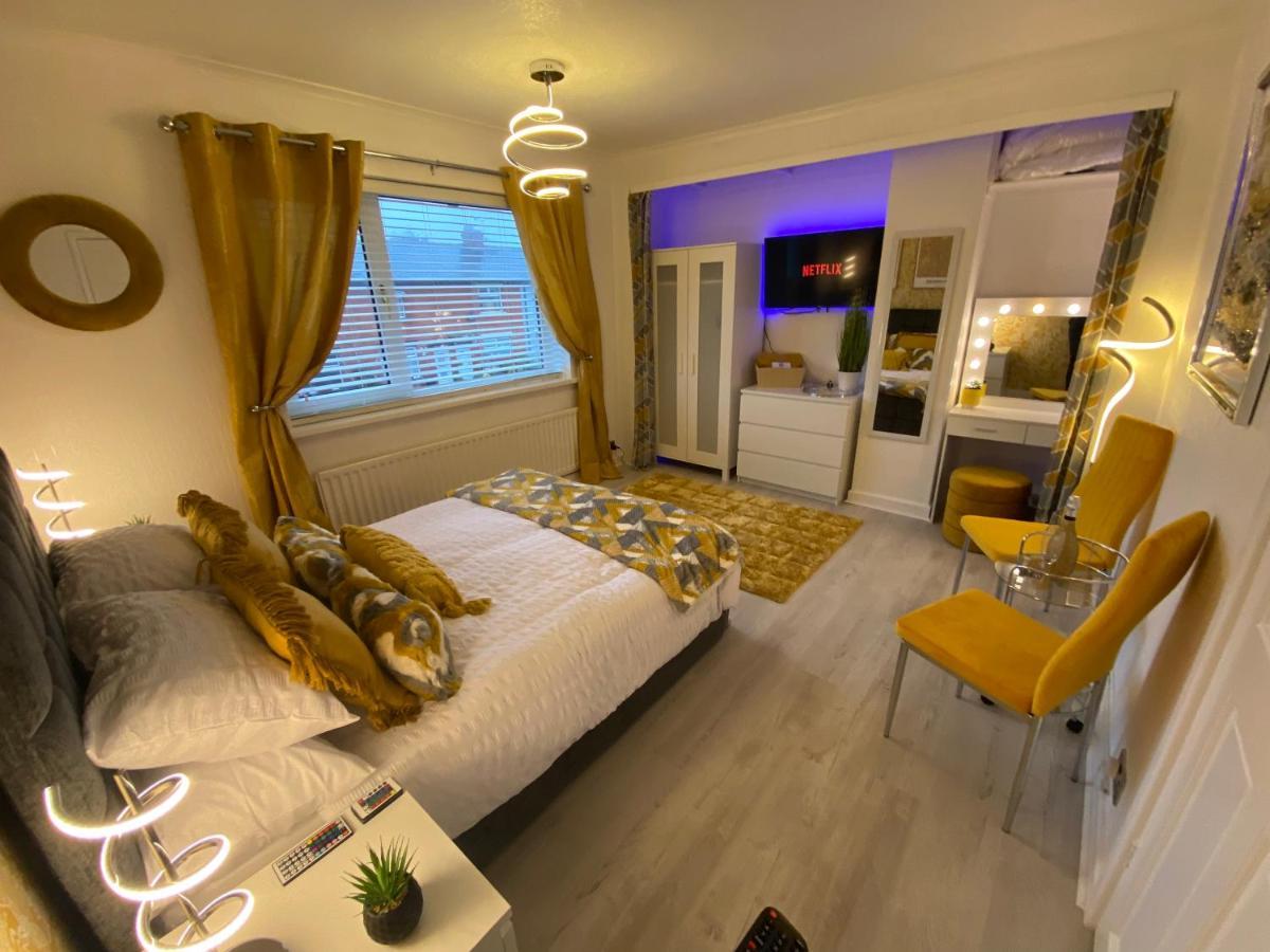 New…The Hottub House Blackpool Pleasure Beach エクステリア 写真